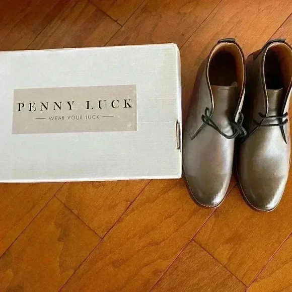 Penny Luck Visionary Falcon Gray Leather Chukka Boots Men's 9 M SAVE $89.00 - Picture 11 of 12